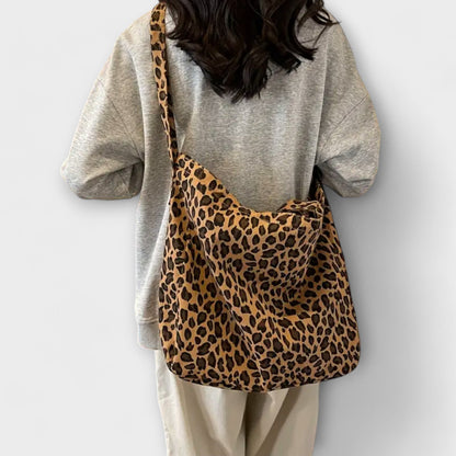 Nora. - Stilvolle Leopardenmuster-Tasche