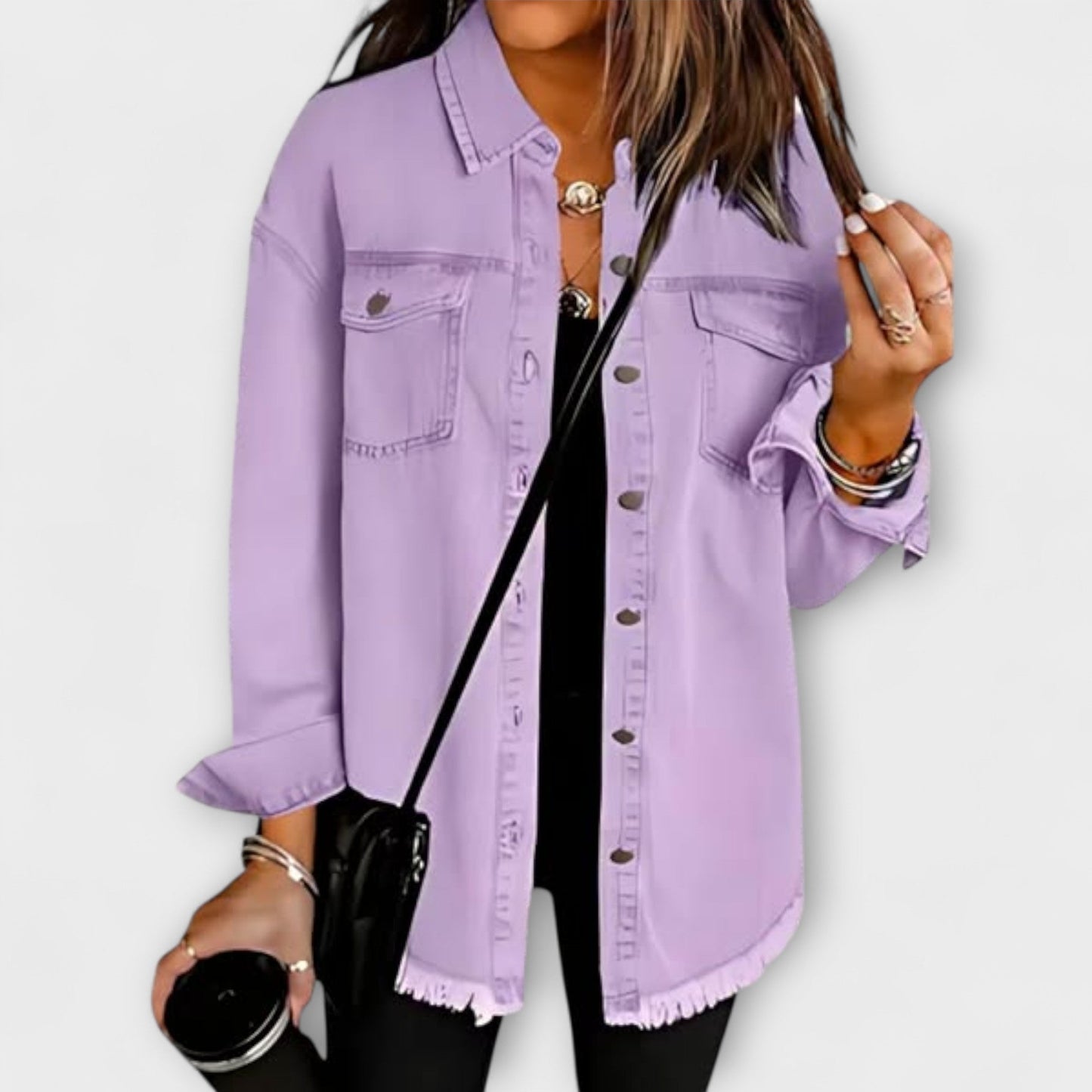 Sable – Locker geschnittenes Jeanshemd mit ausgefranstem Saum