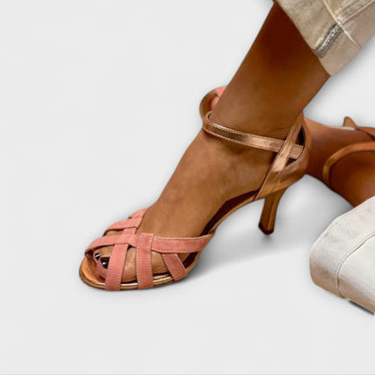 Calista – Glamour in Gold und Rosa